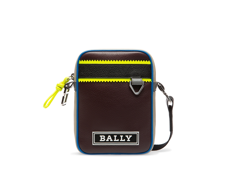 استعدّ لمغامرات الجبال مع مجموعة Bally الفريدة... تصاميم تحتفي بالجذور السويسرية